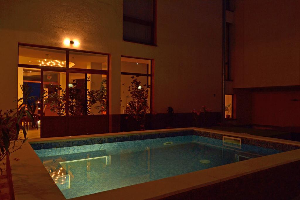 Svetlana Hotel 비알라 외부 사진