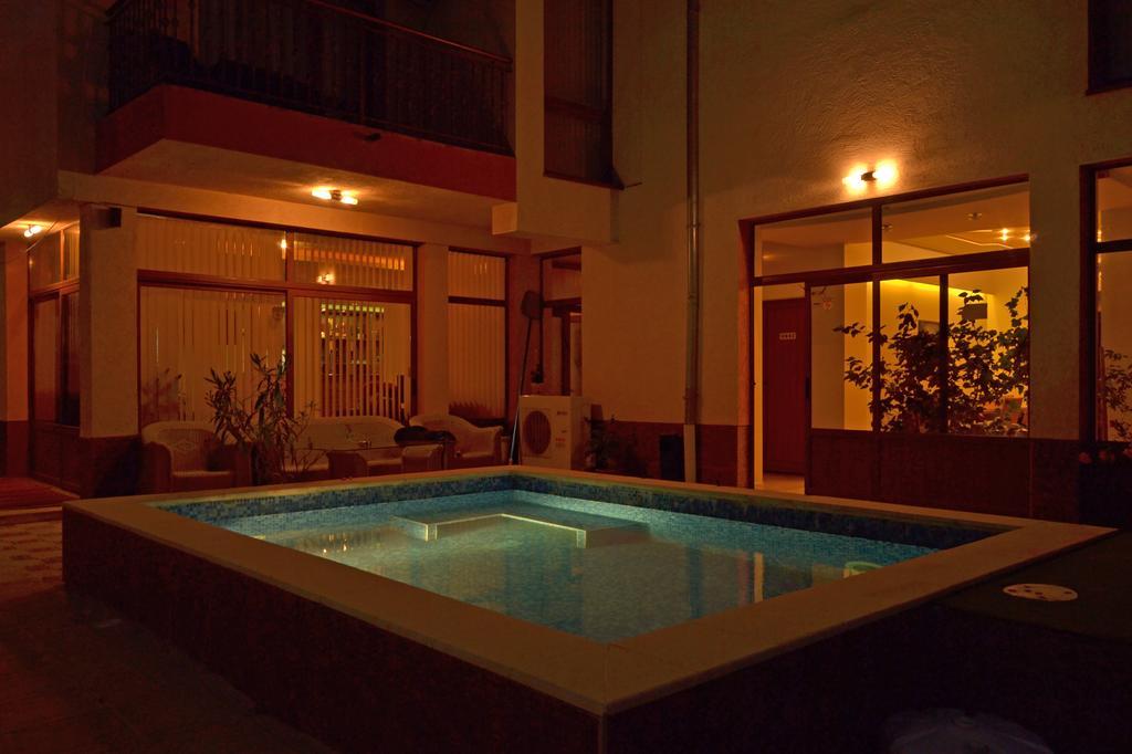 Svetlana Hotel 비알라 외부 사진